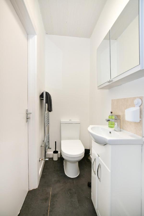 Waylen Street Suites Reading Luaran gambar